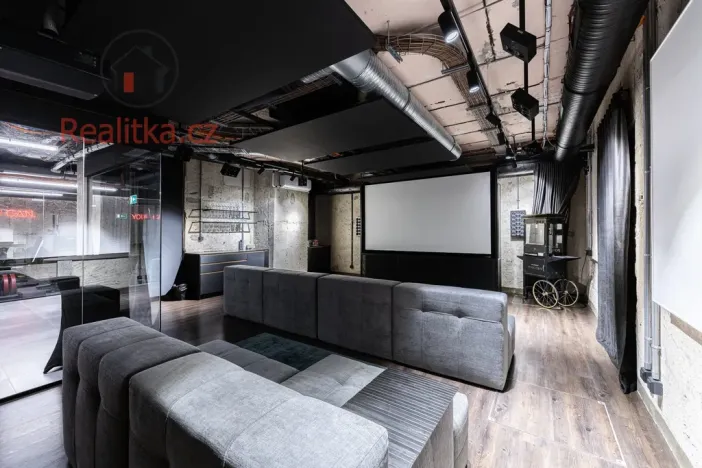 Prodej atypického bytu, Praha - Modřany, Československého exilu, 124 m2