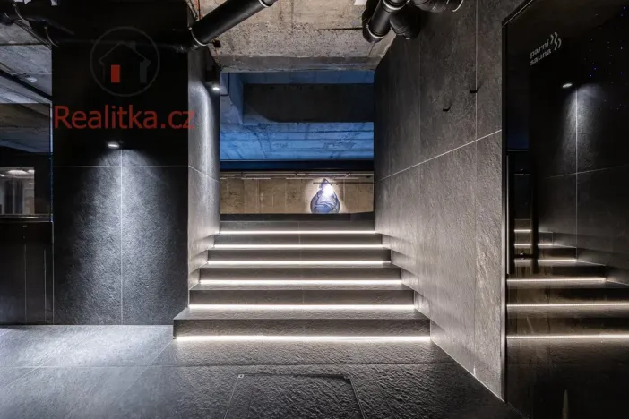 Prodej atypického bytu, Praha - Modřany, Československého exilu, 124 m2