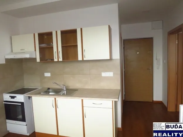 Pronájem bytu 1+1, Otrokovice, Jiráskova, 31 m2