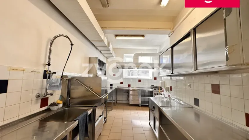 Pronájem restaurace, Zlín, Antonínova, 174 m2