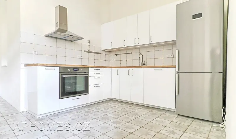 Pronájem bytu 3+1, Praha - Nové Město, Na hrádku, 105 m2