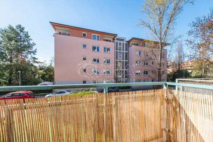 Pronájem bytu 1+kk, Praha - Záběhlice, Záběhlická, 32 m2