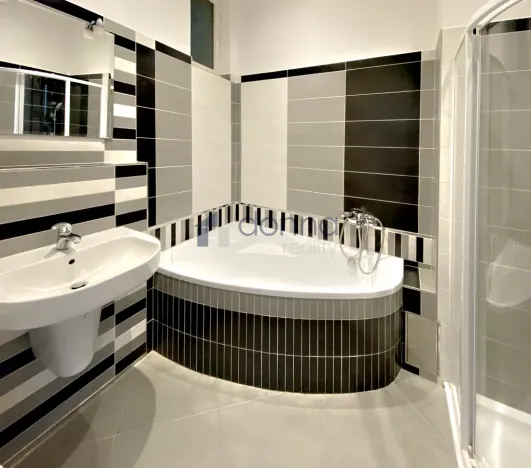 Pronájem bytu 3+1, Praha, náměstí 14. října, 120 m2