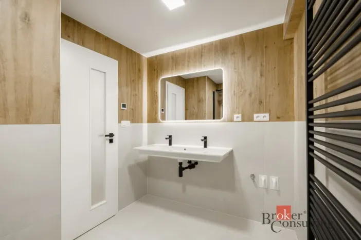 Pronájem bytu 2+1, Praha - Strašnice, Mukařovská, 60 m2