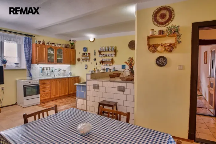 Prodej zemědělské usedlosti, Drhovle - Pamětice, 160 m2