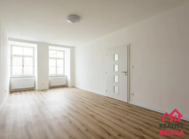 Pronájem bytu 2+1, Moravská Třebová - Město, nám. T. G. Masaryka, 78 m2