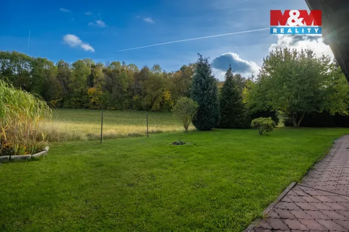 Prodej rodinného domu, Frýdštejn - Sestroňovice, 387 m2