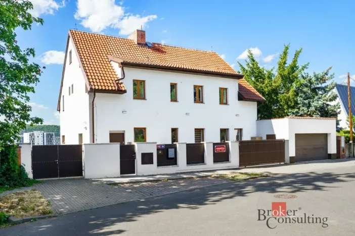 Pronájem bytu 3+kk, Praha - Modřany, Barunčina, 77 m2