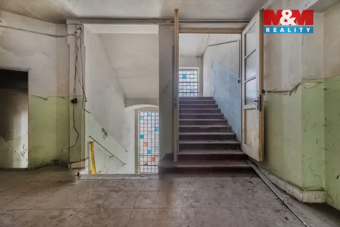 Prodej rodinného domu, Bílina, 1200 m2