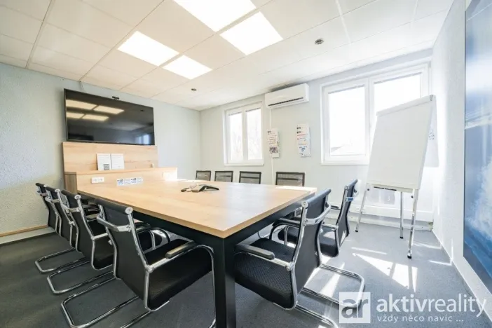 Pronájem kanceláře, Neratovice - Horňátky, 240 m2