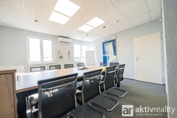 Pronájem kanceláře, Neratovice - Horňátky, 240 m2
