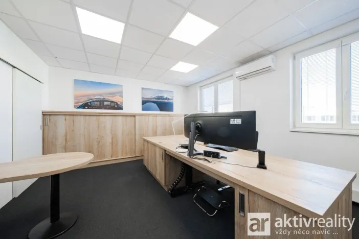 Pronájem kanceláře, Neratovice - Horňátky, 240 m2