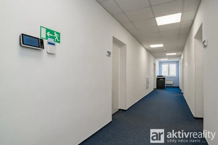 Pronájem kanceláře, Neratovice - Horňátky, 240 m2