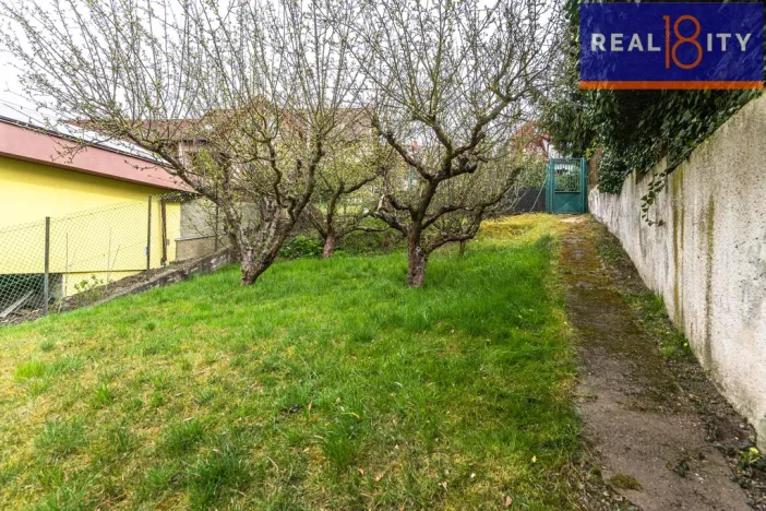 Prodej rodinného domu, Praha, V údolí, 264 m2