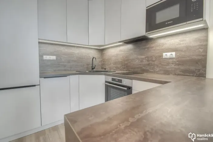 Pronájem bytu 2+kk, Olomouc, Černá cesta, 41 m2