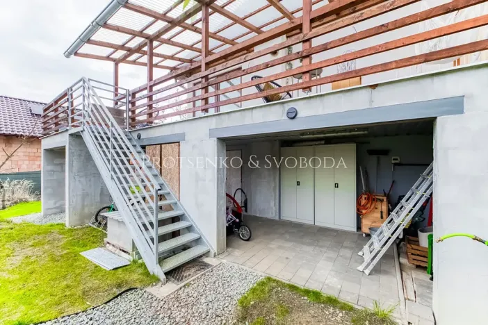 Prodej rodinného domu, Líšnice, 181 m2