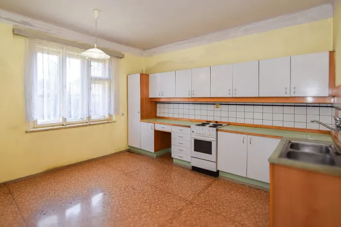 Prodej rodinného domu, Praha - Zbraslav, Nezvalova, 204 m2