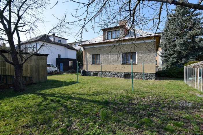 Prodej rodinného domu, Praha - Zbraslav, Nezvalova, 204 m2