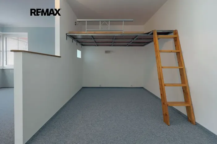 Pronájem bytu 2+kk, Plzeň, Studentská, 45 m2