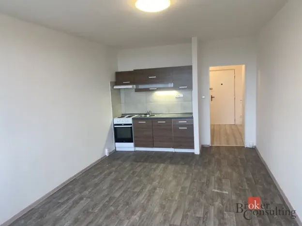 Pronájem bytu 1+kk, Nový Bor, Svojsíkova, 28 m2