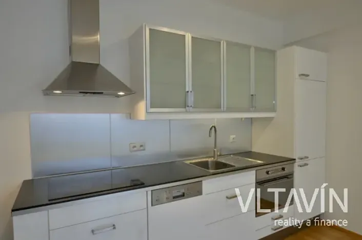 Pronájem bytu 2+kk, Praha - Smíchov, Švédská, 62 m2