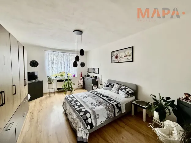 Prodej bytu 3+1, Louny, Husova, 90 m2