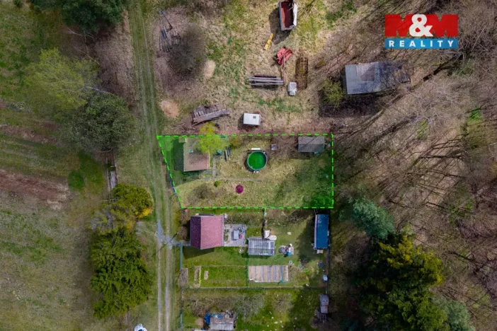 Prodej zahrady, Valašské Meziříčí - Bynina, 400 m2