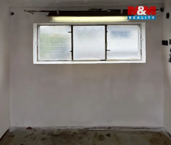 Prodej garáže, Třebíč, Spojovací, 19 m2