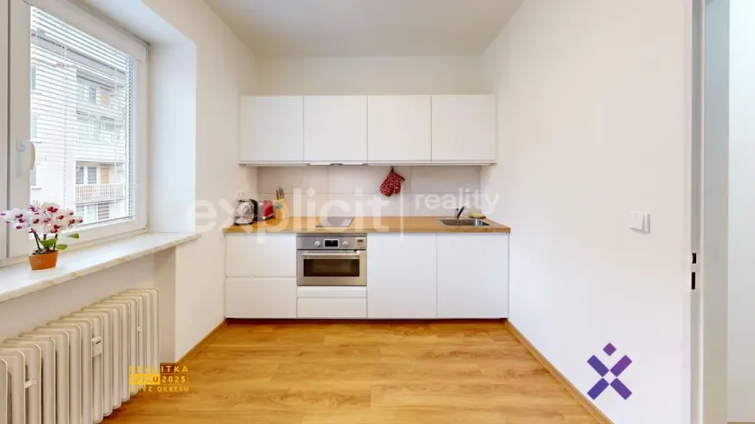 Pronájem bytu 1+1, Vsetín, Na Hrázi, 31 m2