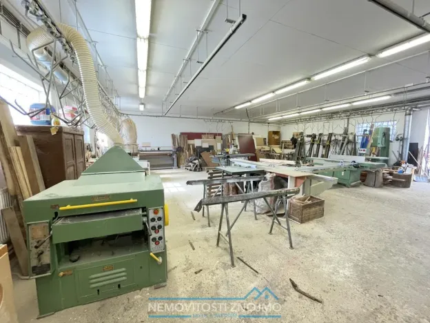 Pronájem výrobních prostor, Petrovice, 360 m2