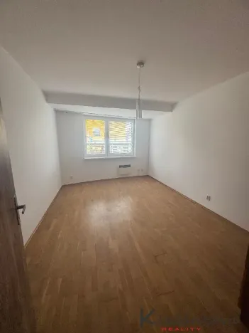 Pronájem bytu 2+1, Zlín - Kudlov, Žlutá, 57 m2