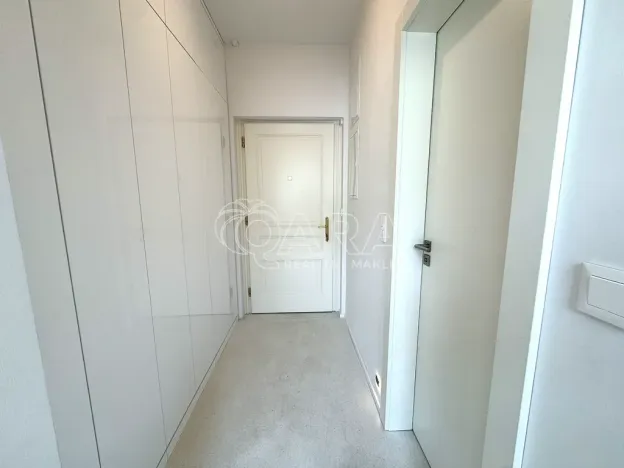 Pronájem atypického bytu, Praha - Smíchov, Holečkova, 56 m2