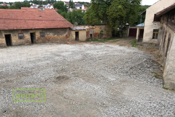 Prodej podílu 1/4 zemědělské usedlosti, Praha - Nebušice, Tuchoměřická, 568 m2
