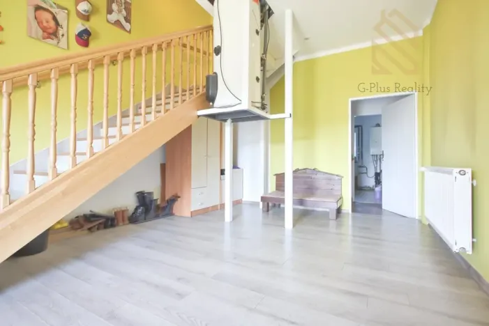 Prodej atypického bytu, Hrobčice - Razice, 244 m2