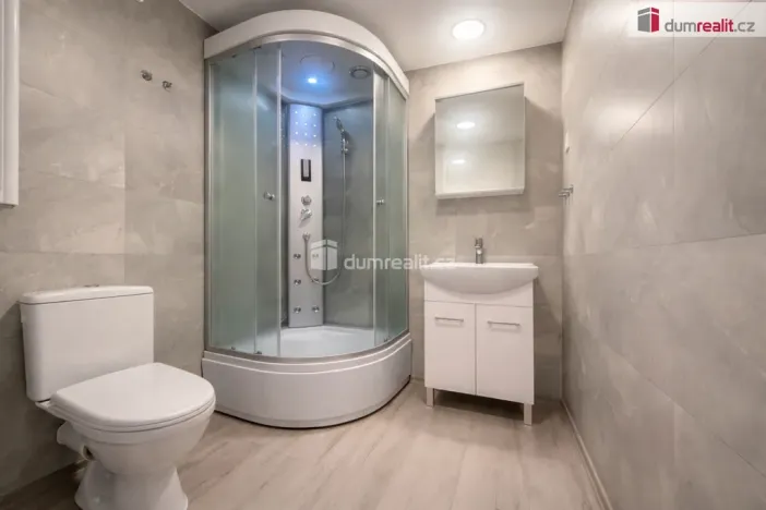 Pronájem bytu 2+kk, Teplice, Baarova, 66 m2