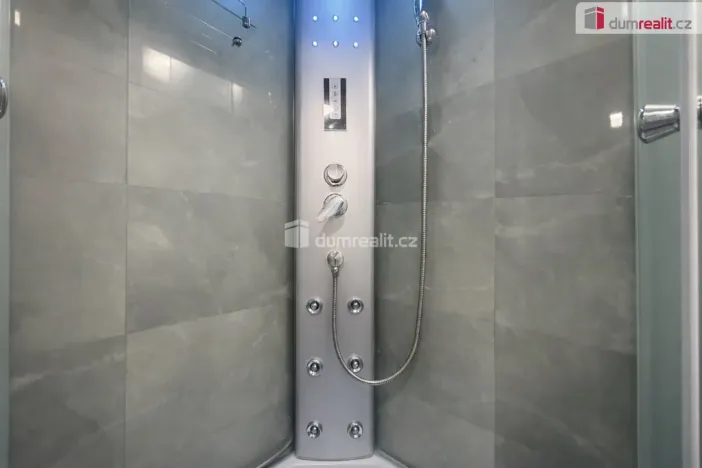 Pronájem bytu 2+kk, Teplice, Baarova, 66 m2