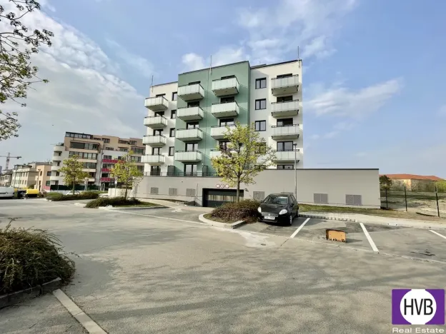 Pronájem bytu 1+kk, Praha - Strašnice, Strančická, 36 m2