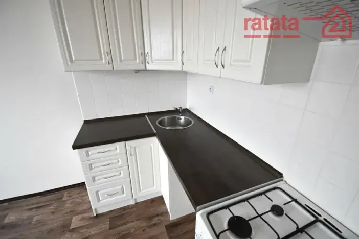 Pronájem bytu 1+1, Chomutov, Růžová, 35 m2