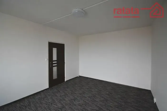 Pronájem bytu 1+1, Chomutov, Růžová, 35 m2