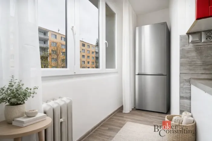 Prodej bytu 2+1, Plzeň - Skvrňany, Křimická, 52 m2