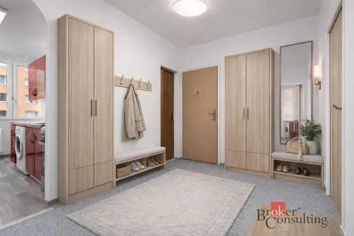 Prodej bytu 2+1, Plzeň - Skvrňany, Křimická, 52 m2