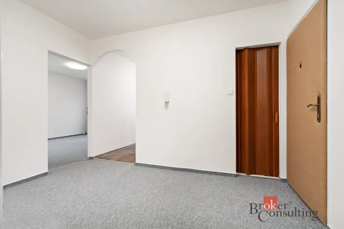 Prodej bytu 2+1, Plzeň - Skvrňany, Křimická, 52 m2