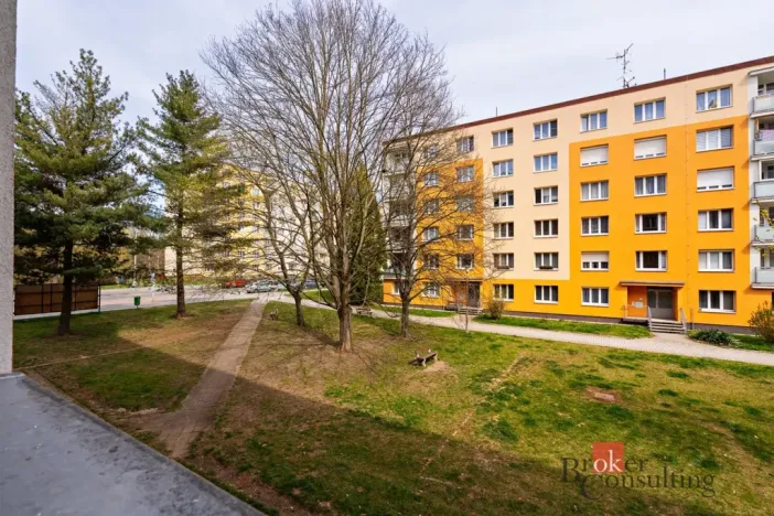 Prodej bytu 2+1, Plzeň - Skvrňany, Křimická, 52 m2