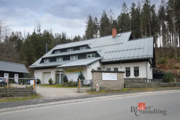 Prodej ubytování, Desná - Desná III, Polubenská, 640 m2