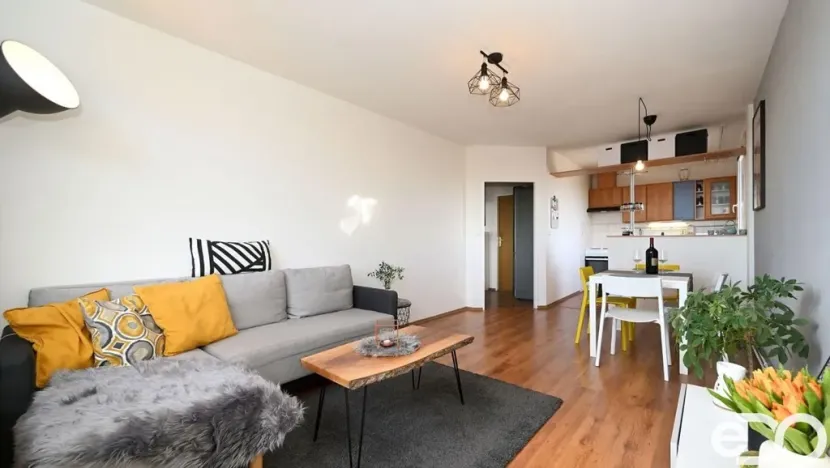 Prodej bytu 2+kk, Měšice, 5. května, 47 m2