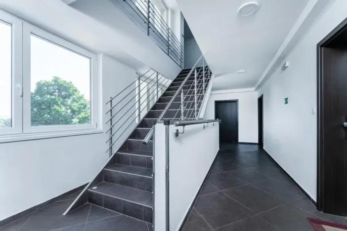 Pronájem bytu 2+kk, Karlovy Vary - Bohatice, Dubová, 49 m2