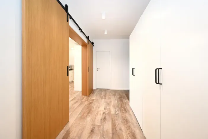 Pronájem bytu 4+kk, Praha - Hrdlořezy, Mezilehlá, 142 m2