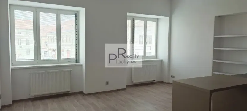 Pronájem bytu 3+kk, Znojmo, Divišovo náměstí, 81 m2
