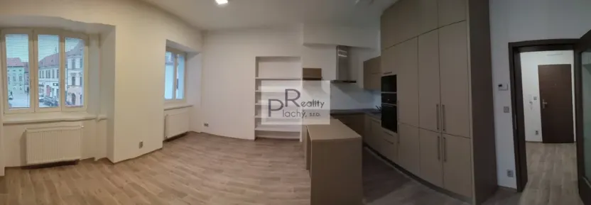 Pronájem bytu 3+kk, Znojmo, Divišovo náměstí, 81 m2