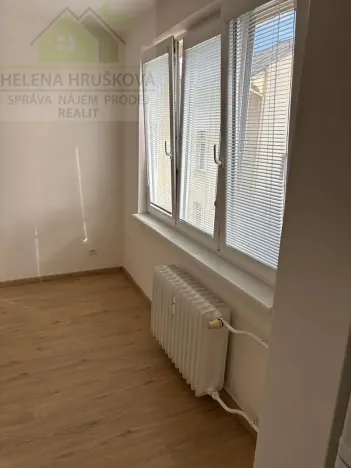 Pronájem bytu 1+1, Ostrava, Zeyerova, 28 m2